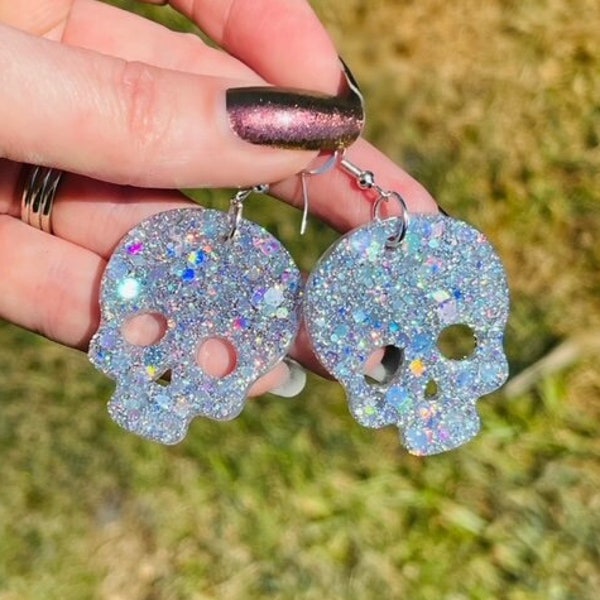 Sparkly resin skull earrings- Halloween earring - handmade jewelry