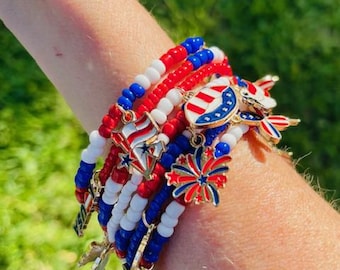 Patriotic red white & blue beaded charm bracelet  memory wire wrap bracelet