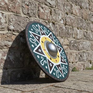 Handmålad vikingasköld – Medeltida väggdekor, LARP Cosplay bild 4