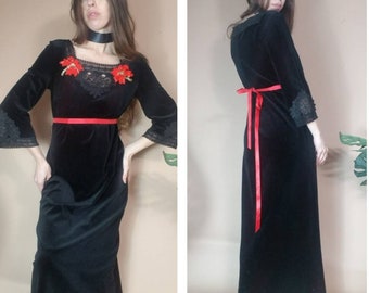 Vintage 60s 70s Dress Witchy Velvet Bohemian Hippie Dress s m