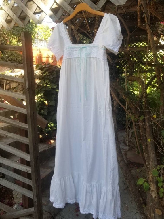 Vintage 80s Laura Ashley Nightgown Poet Dress Car… - image 2