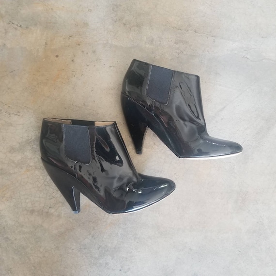 Avant Garde Black Ankle Boots Joan & David Archite