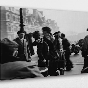 Robert Doisneau - Kiss By The Hôtel De Ville - Paris Photography Print
