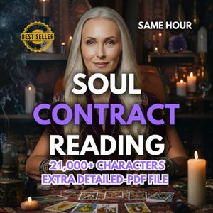 Puede incluir: Imagen que promociona una lectura de contrato del alma. El texto incluye "SOUL CONTRACT READING", "21.000+ CHARACTERS" y "EXTRA DETAILED-PDF FILE". Una mujer con cabello largo y gris está centrada, con cartas del tarot y velas.