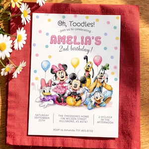 Invito di compleanno a tema Topolino e i suoi amici, invito per il secondo compleanno "Oh Toodles", festa a tema Topolino e i suoi amici con acquerelli, modello Canva modificabile.