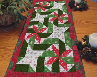 Evergreen Delight Quilt Muster | Weihnachtlicher Tischläufer (50cm x 92cm) (PDF Download)
