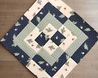 Winter Garden Quilt Pattern PDF | Mini Quilt 16 x 16 | Holiday Patchwork Quilt | Small Wall Hanging | Instant Download