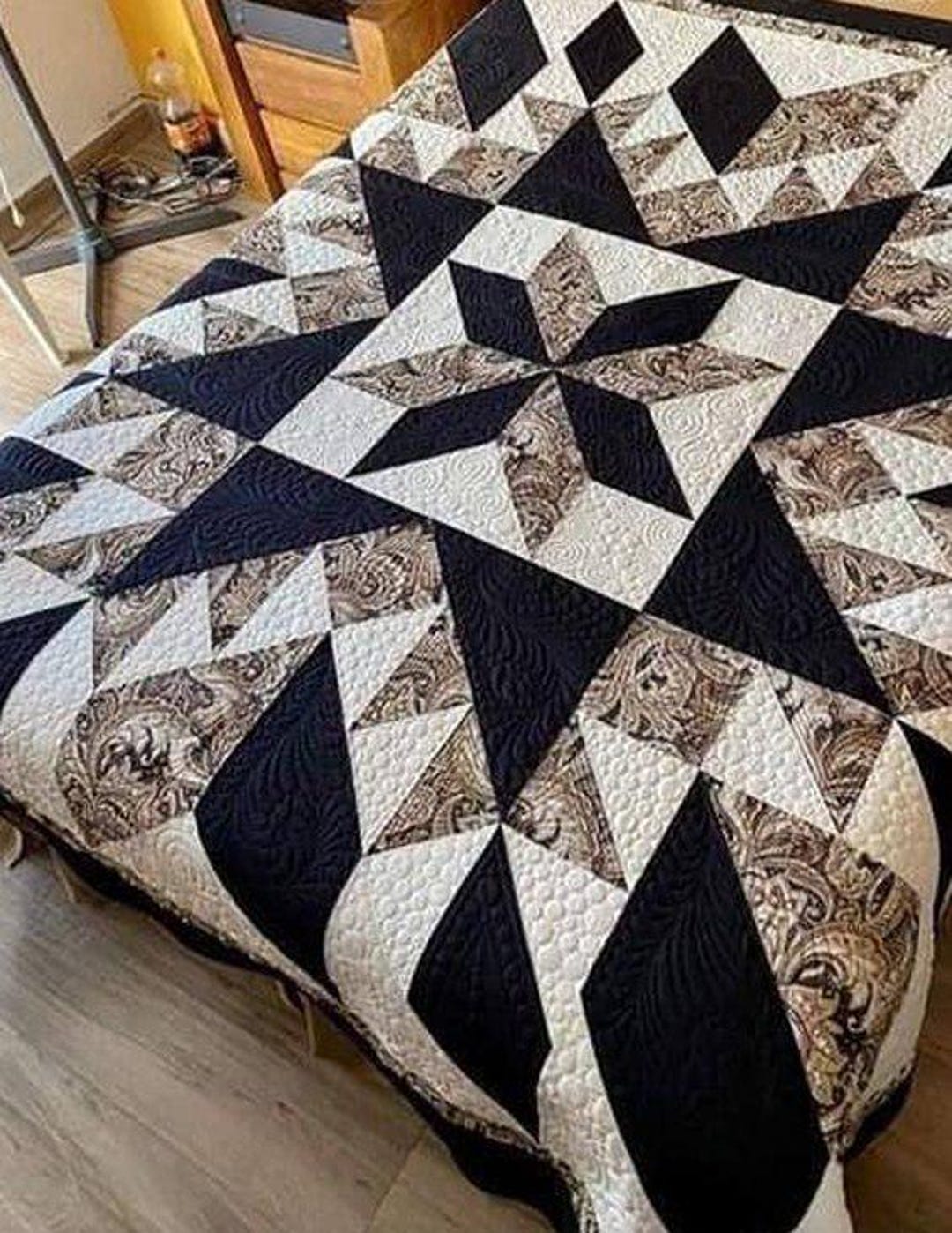 Midnight Starburst Quilt Pattern PDF | Full 86 x 86 | Queen 94 x 94 | King 126 x 126 | Sta