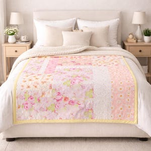 Floral Mini Quilt Pattern PDF | Beginner Friendly 9x11 Mug Rug, Doll Quilt