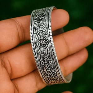 925 Sterling Silver Floral Cuff Bracelet, Wide Vintage Bangle, Handmade Boho Jewelry, Statement Silver Cuff for Women