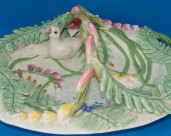 Plat vintage avec poignées en forme de cygne floral de la collection Fitz and Floyd Classics