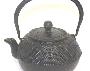 Bouilloire à thé japonaise vintage Nanbu Tekki Tetsubin en fonte artisanale