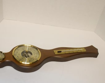 Vintage Wooden Wall-Mounted Weather Station/Barometer, thermometer, hygrometer