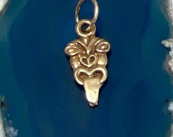Tiki Charm Vintage 9ct Gold .9g