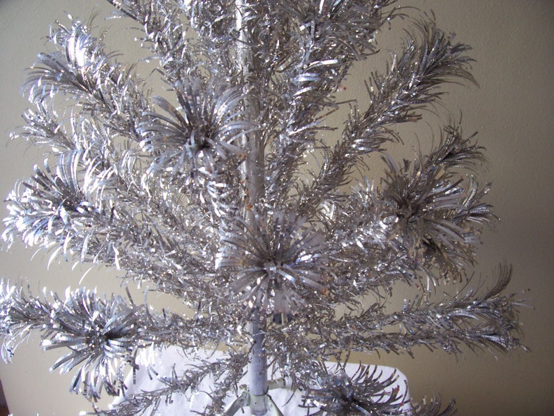 Vintage Evergleam Aluminum Christmas Tree 4 Foot 58 Fountain Etsy