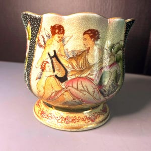 cache-pot chérubin chinois de style vintage | Vase en porcelaine peint à la main | Glaçure craquelée et garniture dorée | Jardinière décorative de 6 po.