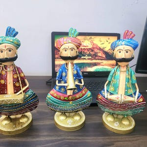 Handcrafted Rajasthani Musician Figurines: Vibrant Iron Folk Art Decor