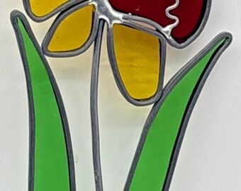 Vintage Handcrafted Stained Glass Flower Suncatcher 8" x 3-1/4"