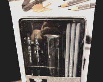 Royal & Langnickel Essentials Charcoal Sketching Art Set Unopened
