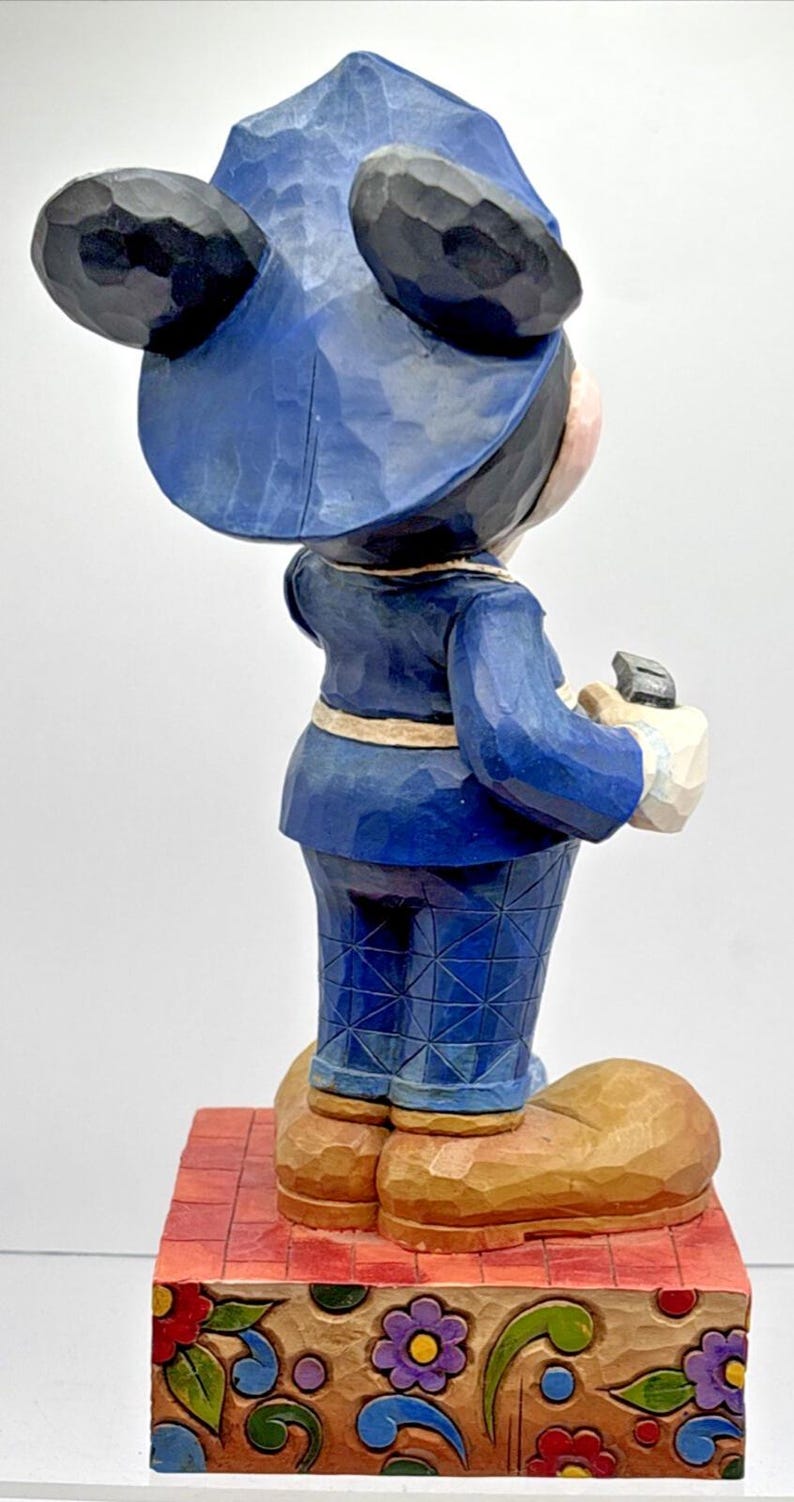 Vtg Jim Shore Disney Mickey Mouse Policeman "Protect and Serve" Figurine 8.5" image 4