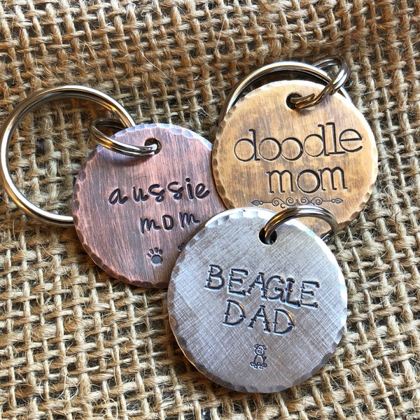 Dog Mama - Dog Dad - Dog Lover Keychain - Mother's Day Gift from Dog - Dog Breed Keychain - Doodle Mom - Rescue Dog Keychain