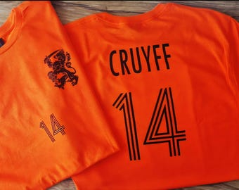 Retro FC Barcelona Cruyff Jersey - Vintage Scoredraw Football T