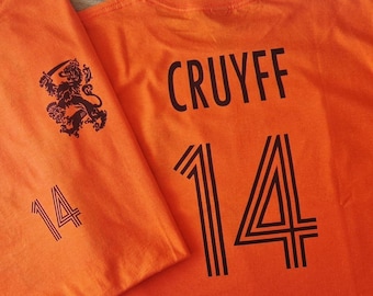 Retro FC Barcelona Cruyff Jersey - Vintage Scoredraw Football T
