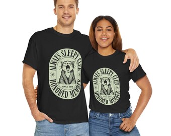 Always Sleepy Club Unisex T-Shirt - Retro T-Shirt with Cat - Gift for Animal Lovers and Cozy Fans