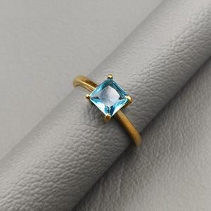 Natural London Blue Topaz Engagement Ring, 14k Solid Gold Promise Ring, Delicate Anniversary Ring, Dainty Solitaire Ring, Gifts for Women