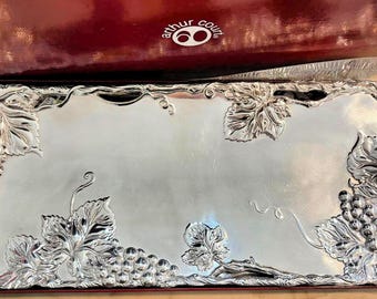 Arthur Court 2002 Aluminum Serving Tray 19&quot; Raised Grapes Vines
