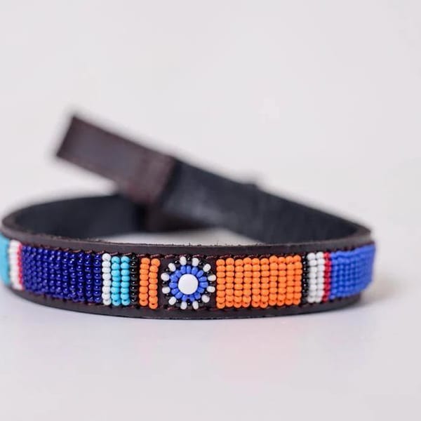 Handgefertigtes Perlenstirnband für Pferde, Massai-Perlenstirnband, Zaumzubehör, individuelles Geschenk für Pferdeliebhaber, rustikales Zaumzeug