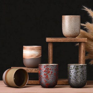 Taza de café espresso de cerámica negra japonesa, minimalista, de gres, hecha a mano, moderna, estilo barista, para amantes del café.