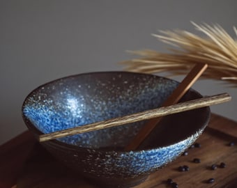 ceramika japońska - duży zestaw ceramicznych misek do ramenu, miska na makaron z łyżką i pałeczkami