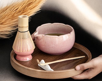 Pink matcha green tea kit – Chawan Bowl & Bamboo Whisk - Tea ceremony
