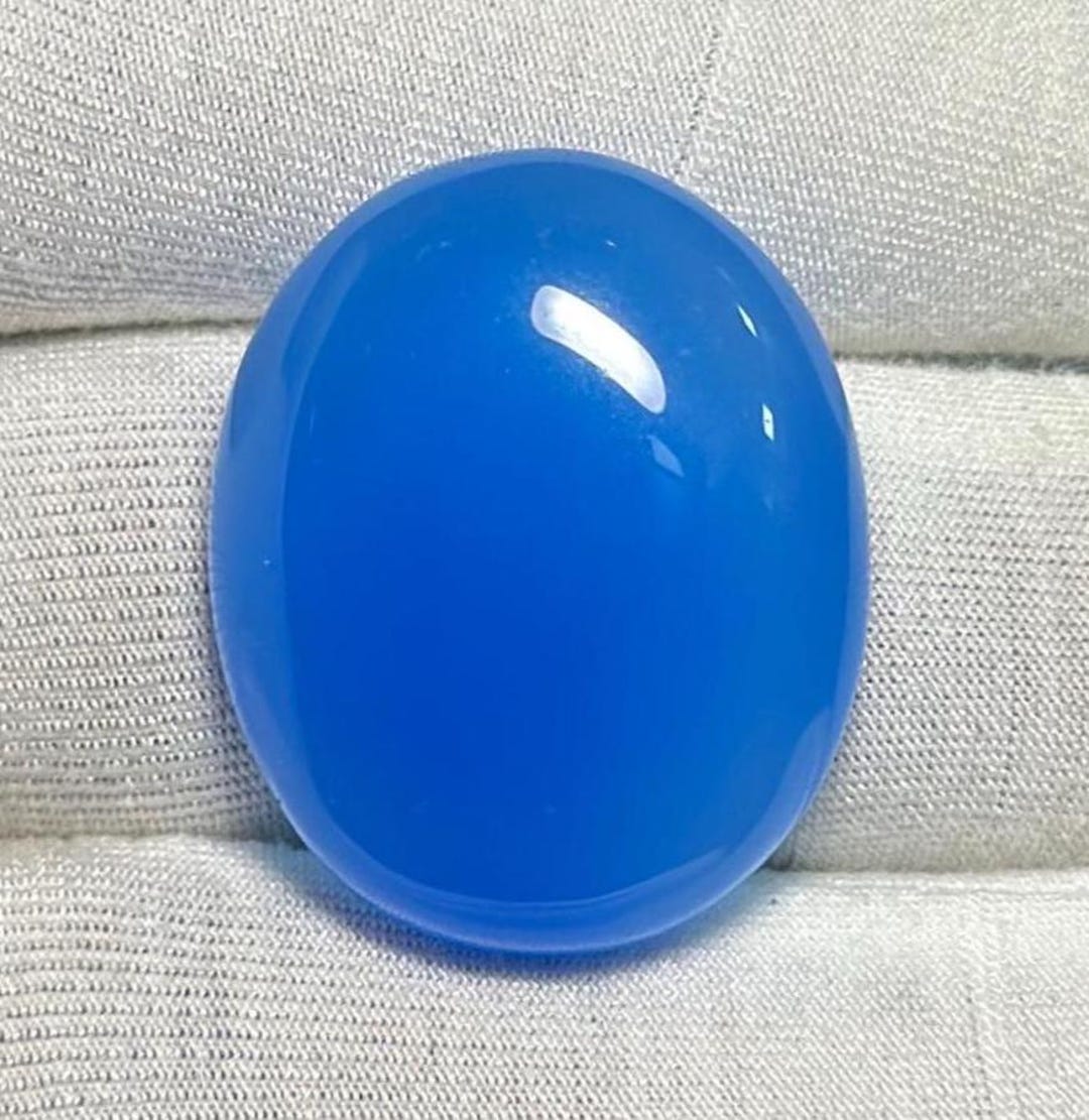 Blue Onyx Cabochon: Oval Gemstone for Jewelry Making (49 Cts