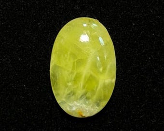 Rare Prehnite Cabochon: Natural Healing Crystal Gemstone (39 CTS)