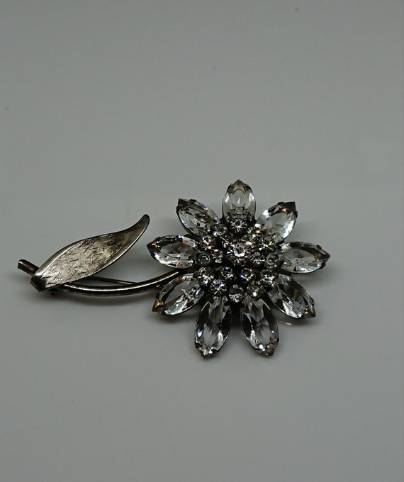 Schrager Gerber Daisy Brooch, circa 1940's - image 2