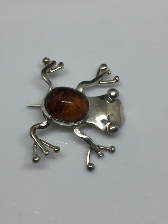 925 Sterling and Amber Rainforest Tree Frog Brooch - image 2