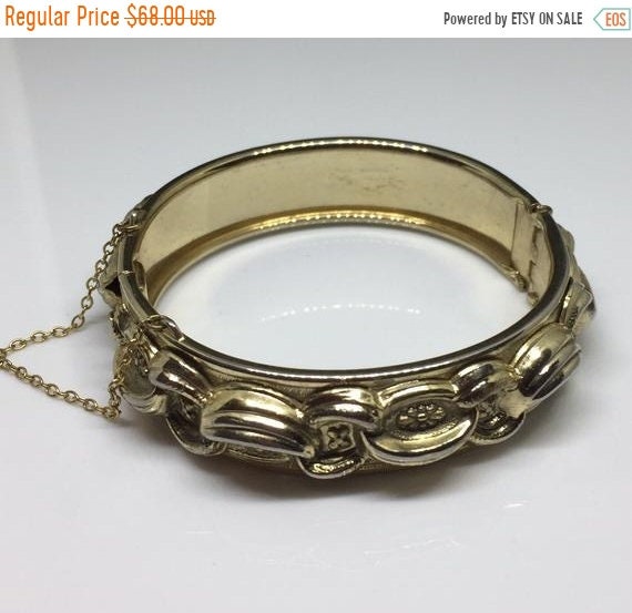 Whiting /& Davis Gold Tone Hinged Bracelet Gold Tone Porcelain Inlay