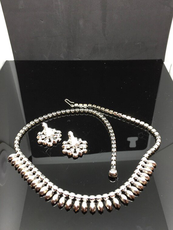 B David Olivine Navette and Clear Faceted Round R… - image 7