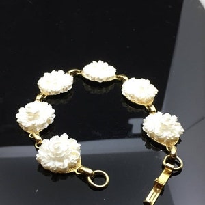 Vintage Thermal Set Plastic Rose and Gold Tone Link Bracelet Circa 1960s