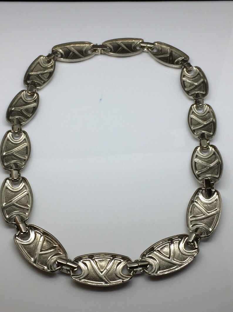 Circa 1980's Vintage Silvertone Enameled Choker image 7