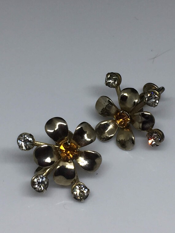 1950's Silver Tone Floral Rhinestone Brooch & Scr… - image 3