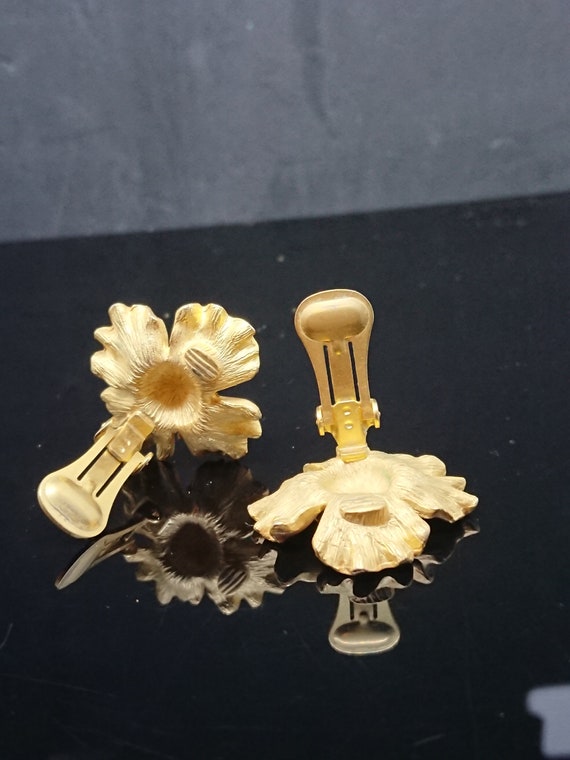 Gold Tone Enameled Flower Clip-On Earrings - image 5