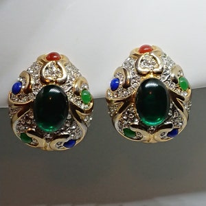 VTG Gripoix/Poured Glass and Pave&#39; Gold Tone Dome Mogul Clip Ons, Unsigned