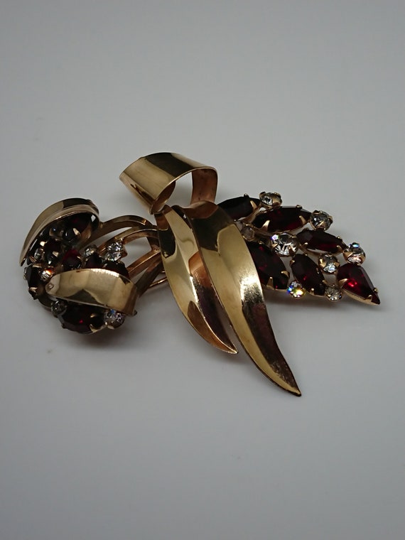 Phyllis Gold Filled and Rhinestone Brooch/Pendant