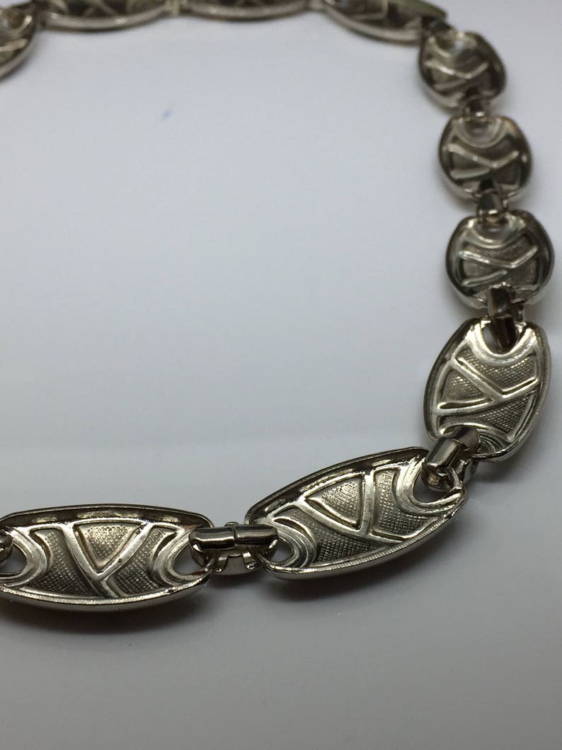 Circa 1980's Vintage Silvertone Enameled Choker image 8