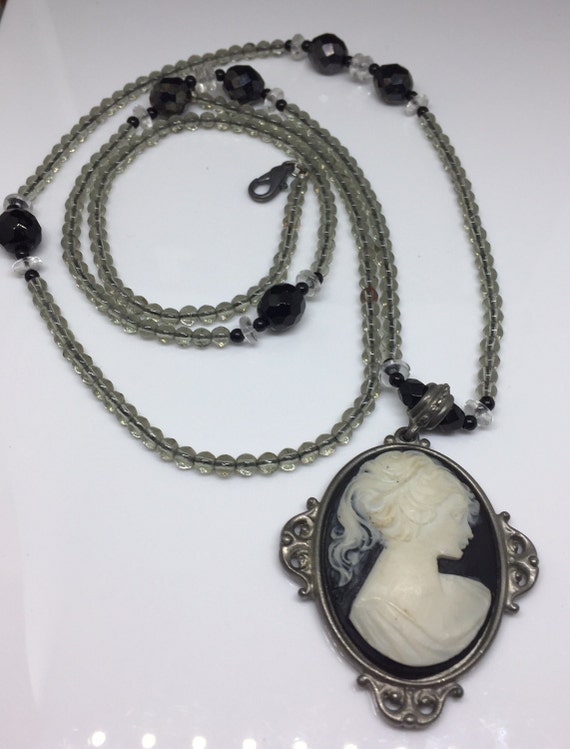 Ben Amun Victorian Cameo Necklace with Glass Bead… - image 3