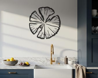 木の年輪メタルウォールアート、自然からインスピレーションを得たウォールデコレーション、木のスライスウォールスカルプチャー、ミニマリストな植物アクセント、モダンで素朴なホームギフト