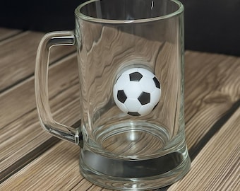 Vaso de cerveza con balón de fútbol: regalo para aficionados al deporte